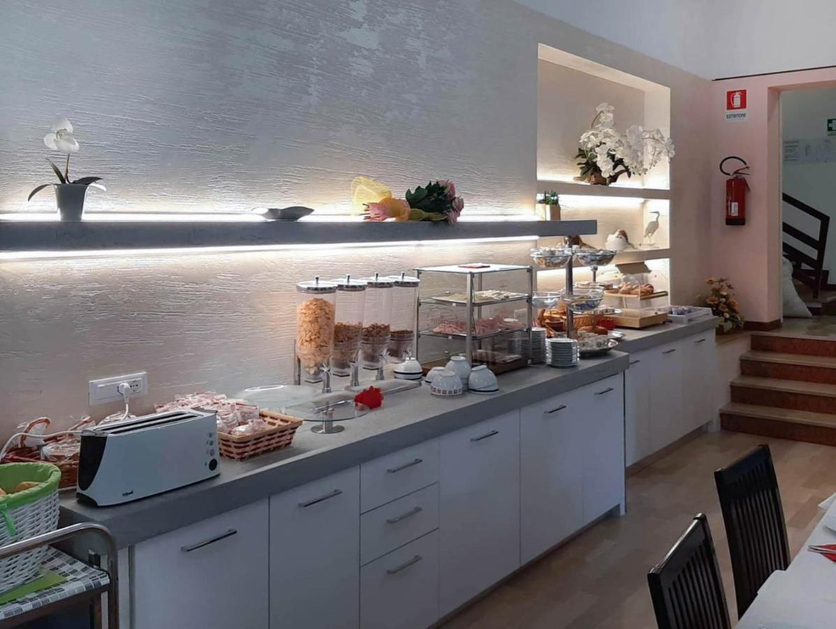 Hotel Zen Lignano Sabbiadoro Zewnętrze zdjęcie