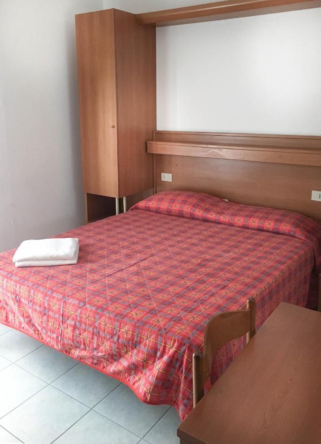 Hotel Zen Lignano Sabbiadoro Zewnętrze zdjęcie